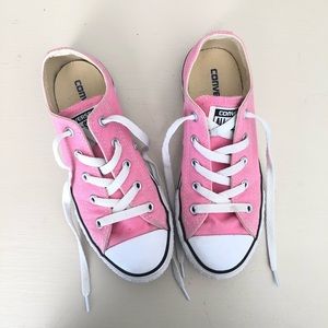 Converse Pink Size 2